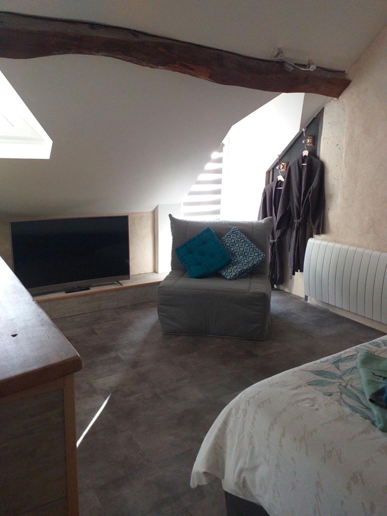La Berrycurienne Proche Du Zoo De Beauval Saint-Aignan Avec Sdb, Wc Et Spa Privatif Pour Chaque Chambre Luçay-le-Mâle Zimmer foto