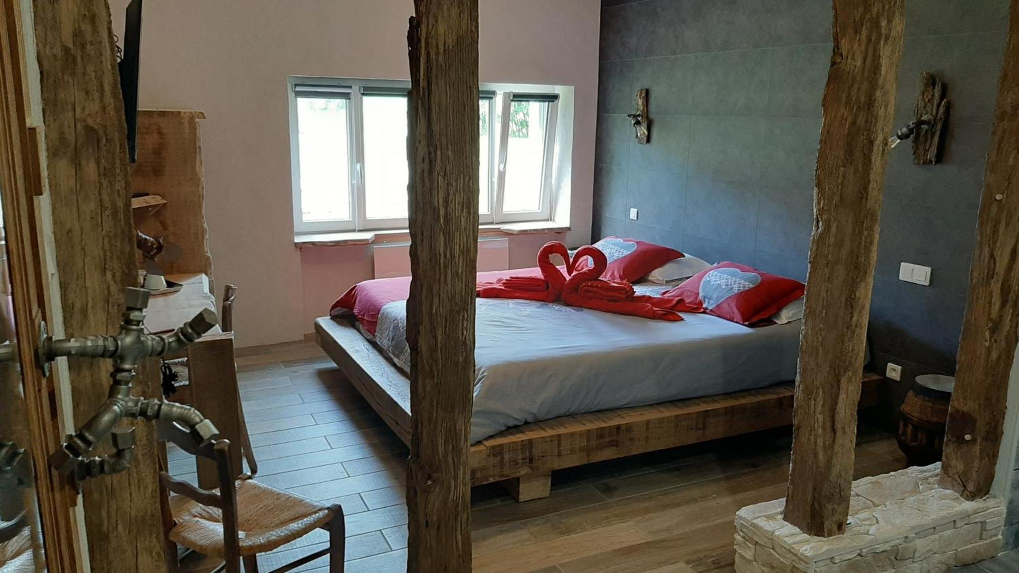 La Berrycurienne Proche Du Zoo De Beauval Saint-Aignan Avec Sdb, Wc Et Spa Privatif Pour Chaque Chambre Luçay-le-Mâle Zimmer foto